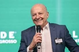 Governador Otaviano Pivetta recebe apoio do PP para reeleição e mira prefeitos do PL