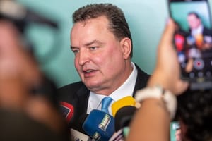 Max Russi abre diálogo com o PL após jantar com Valdemar Costa Neto em Brasília
