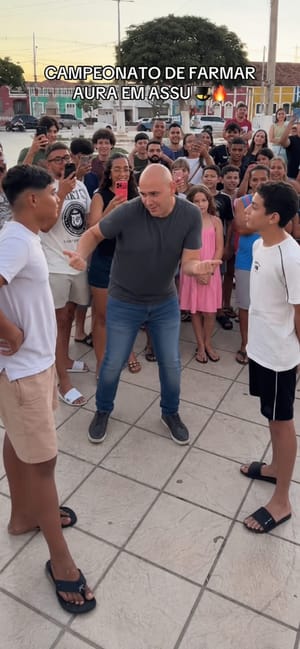 SEM AURA Sem opções culturais nas férias, Abilio barra até dança de jovens em espaço público