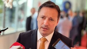 ALVO DA PF/CASO OI Após voltar dos EUA, Rabaneda entrega passaporte à PF