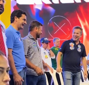 QUEBRA DE CAUTELAR ? PF vai analisar vídeo em que Mauro Mendes e Fábio Garcia aparecem juntos durante evento político